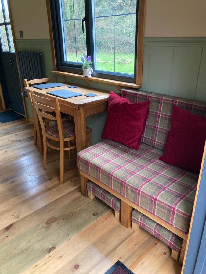 Brook The Shepherd Hut Saltash Eksteriør billede